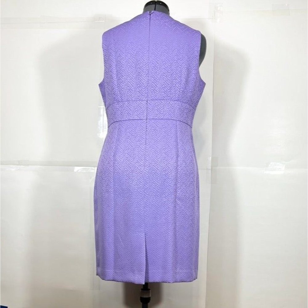 Tahari ASL NWOT Sz 14 Cut Out Front Ornament Waist Lavender Sheath Dress - Picture 6 of 7